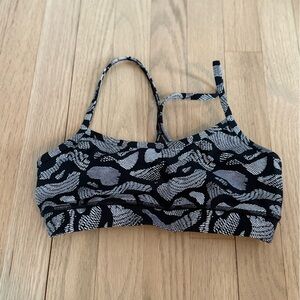 Lululemon Athletica Black and Gray Patterned Sports Bra